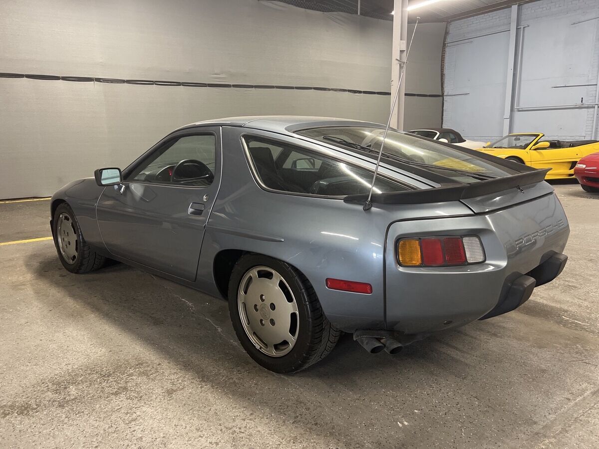 1983 Porsche 928 S - photo 6