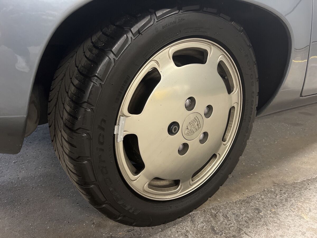 1983 Porsche 928 S - photo 8