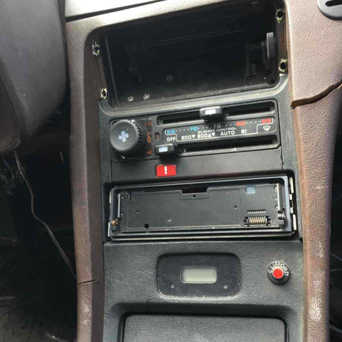 1983 Porsche 928 S - photo 10