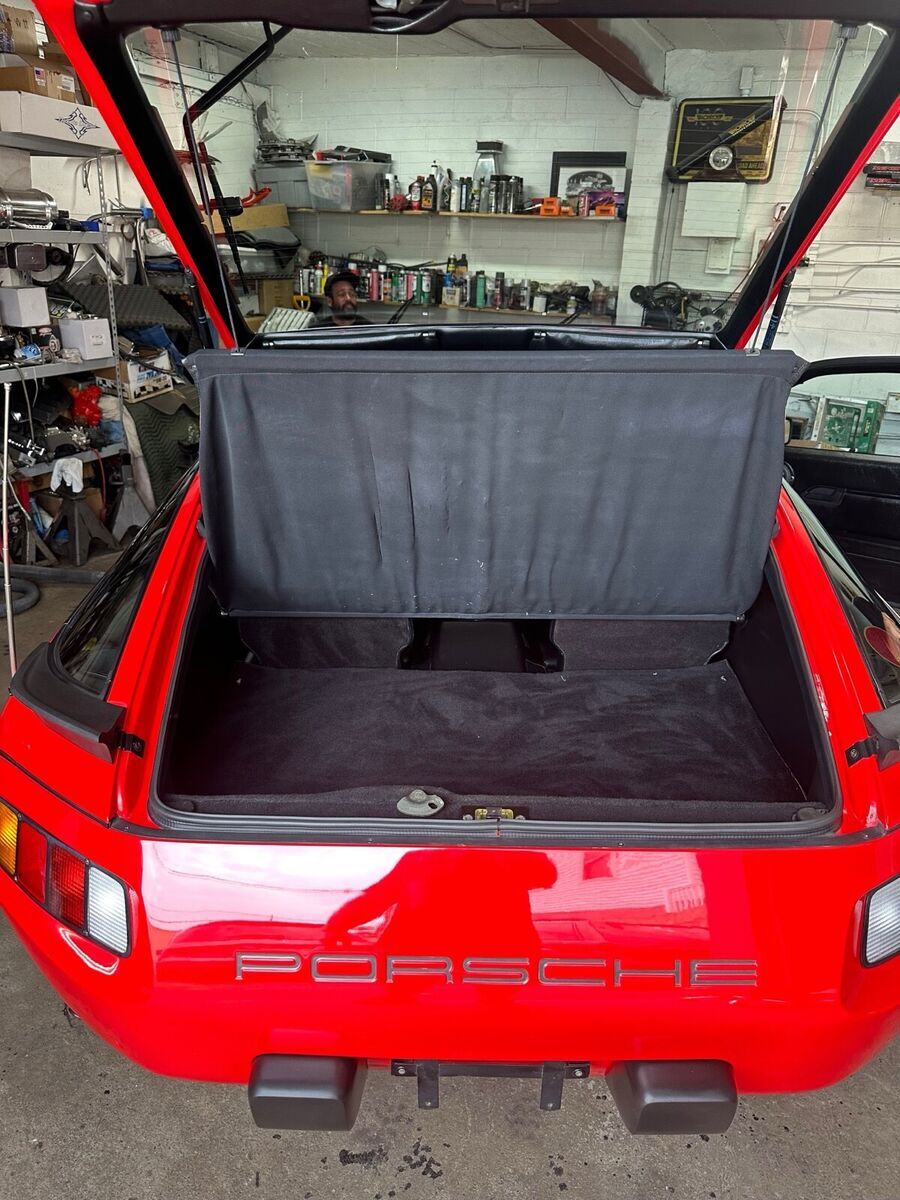 1983 Porsche 928 S - photo 11