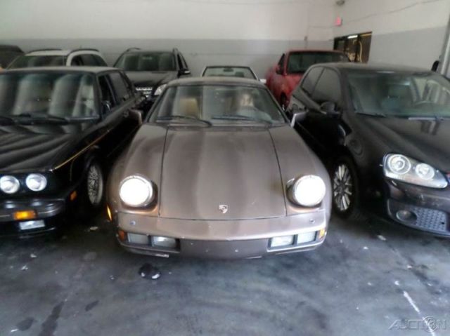 1983 Porsche 928 S - photo 5