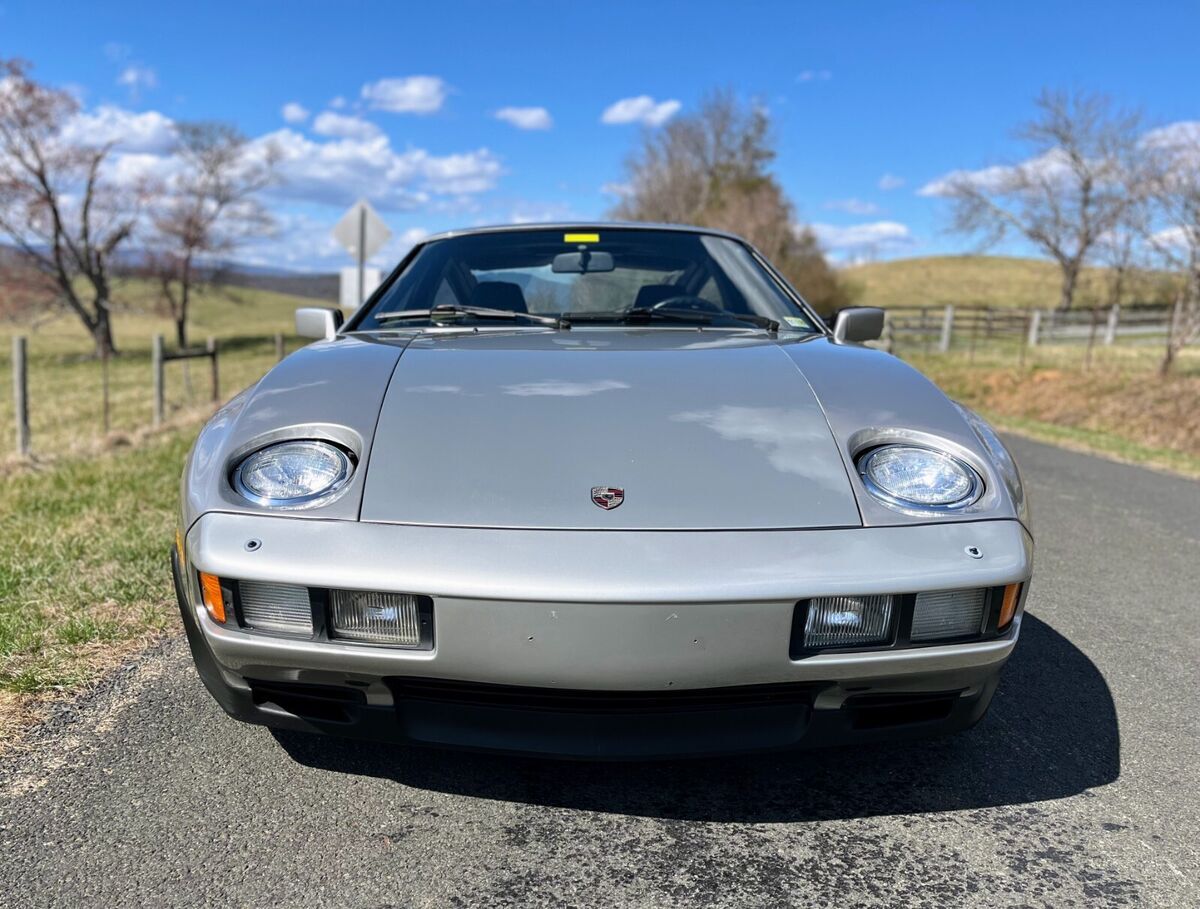 1983 Porsche 928 S - photo 11