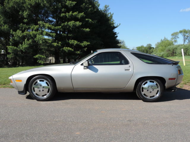 1983 Porsche 928 - photo 4