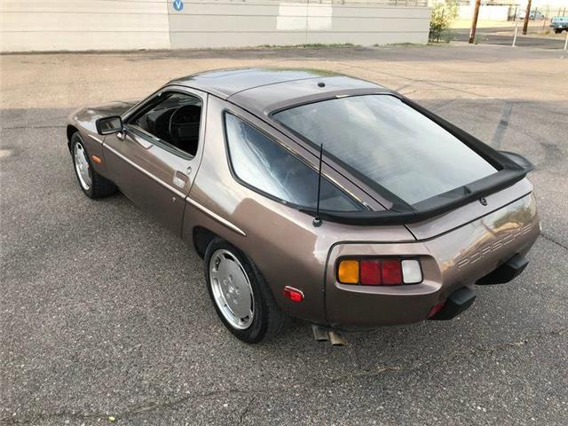 1983 Porsche 928 Euro 928S Manual - photo 4