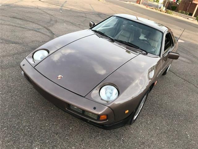 1983 Porsche 928 Euro 928S Manual - photo 5