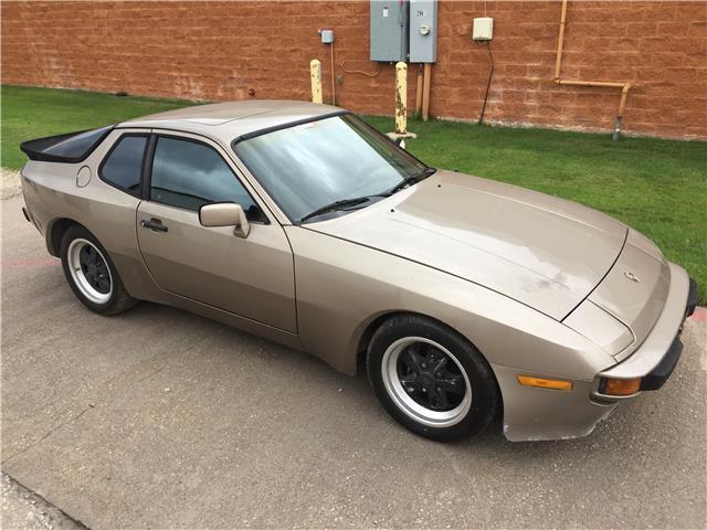 1983 Porsche 944 -- - photo 2