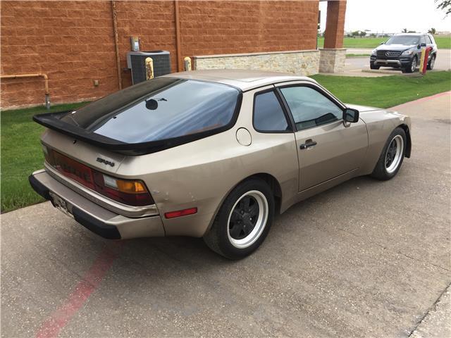 1983 Porsche 944 -- - photo 4
