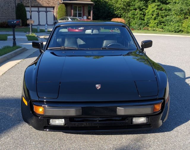 1983 Porsche 944 - photo 2