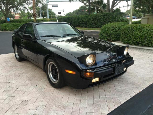 1983 Porsche 944 5 Speed Manual 2-Door Hatchback 1983 Porsche 944