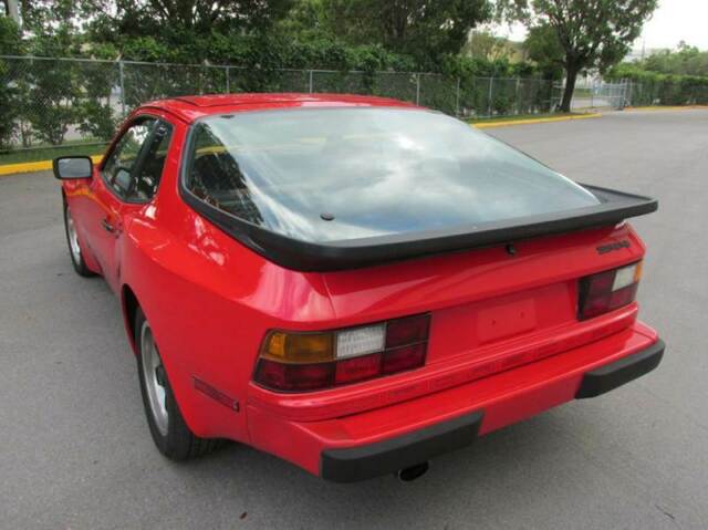 1983 Porsche 944 Base 2dr Hatchback - photo 4