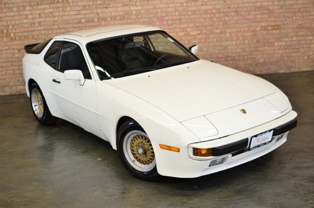 1983 Porsche 944 BBS WHEELS - ALL ORIGINAL - RARE FIND - COLLECTOR CAR - photo 6