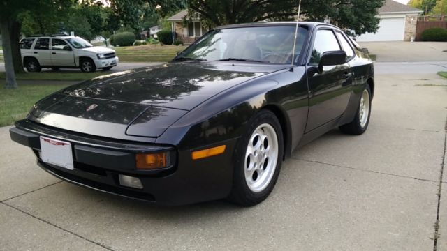 1983 Porsche 944 - photo 2