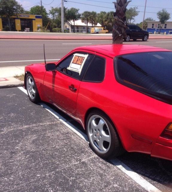 1983 Porsche 944 - photo 2