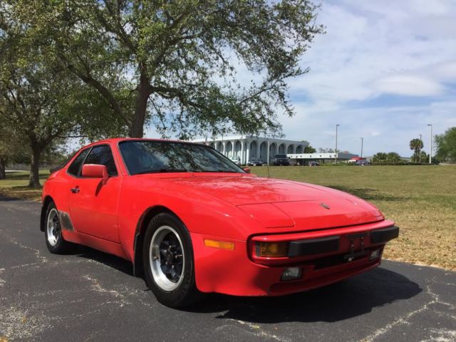 1983 Porsche 944 Coupe 2-Door 2.5L NEW UPOLSTERY SEATS OEM SKINS 1983 Porsche 944 Base Coupe 2-Door