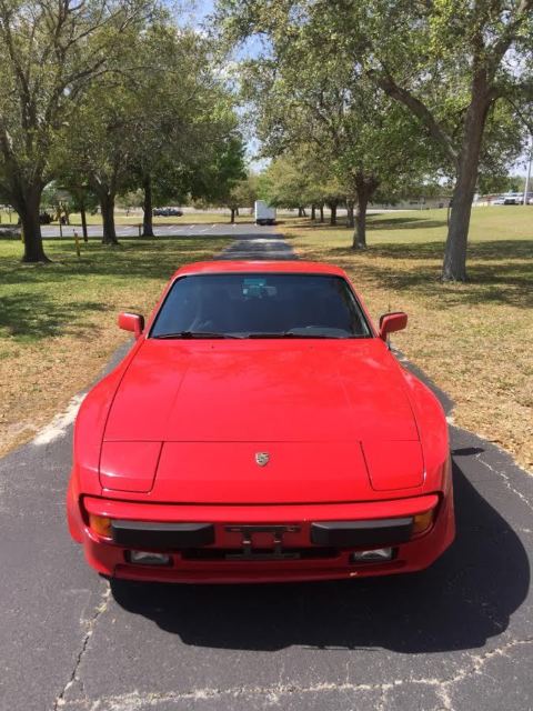 1983 Porsche 944 Base Coupe 2-Door - photo 2