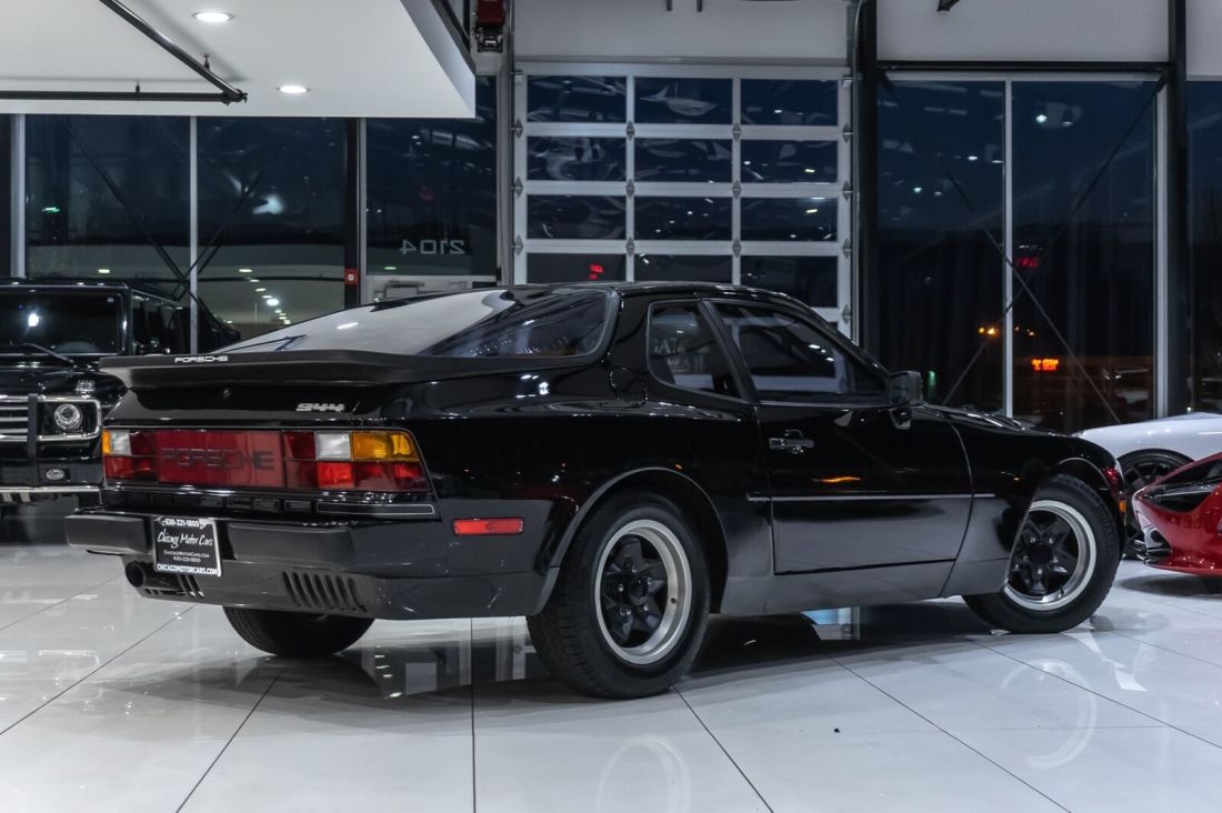 1983 Porsche 944 Manual Transmission! Upgraded Sound System! - photo 11