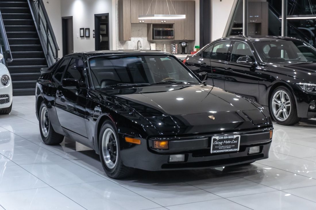 1983 Porsche 944 Manual Transmission! Upgraded Sound System! - photo 5