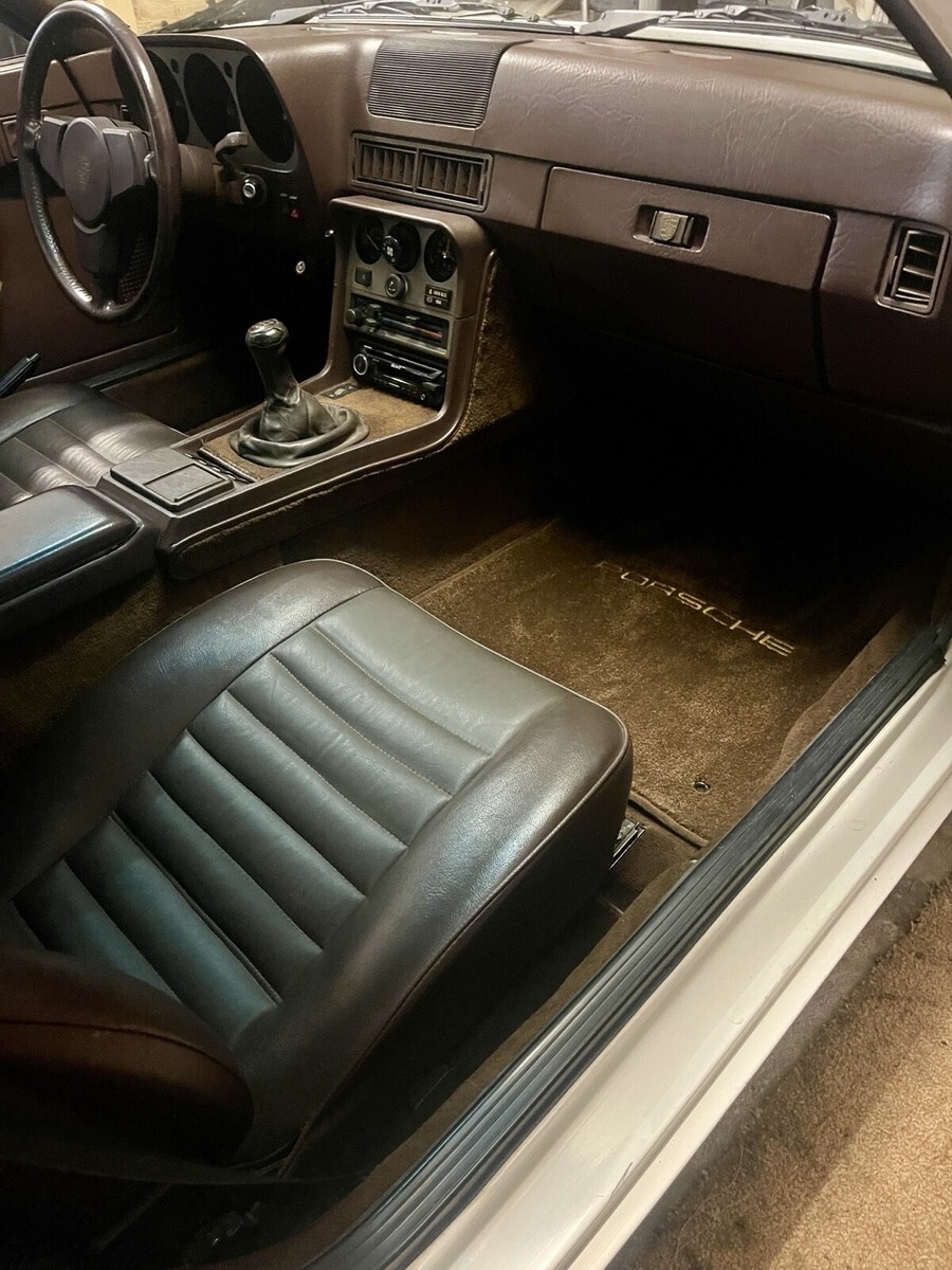 1983 Porsche 944 - photo 11