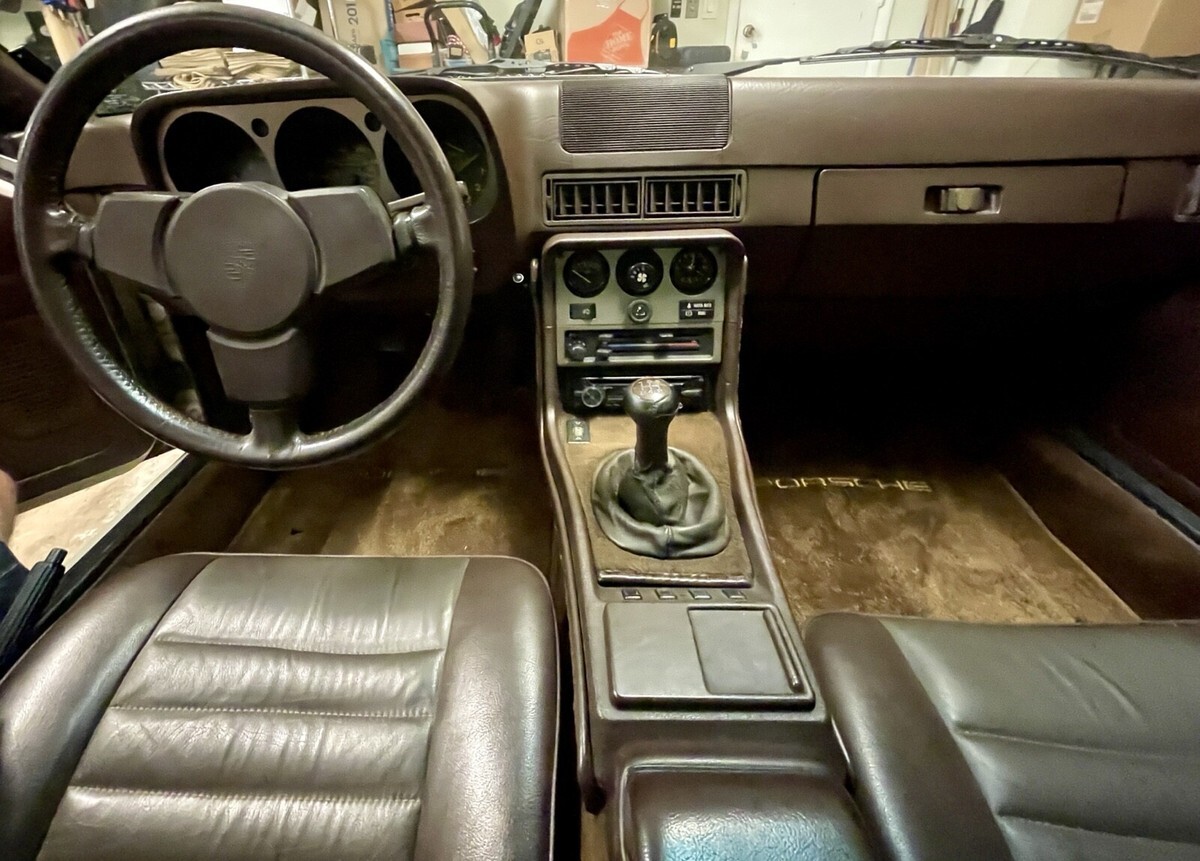 1983 Porsche 944 - photo 7