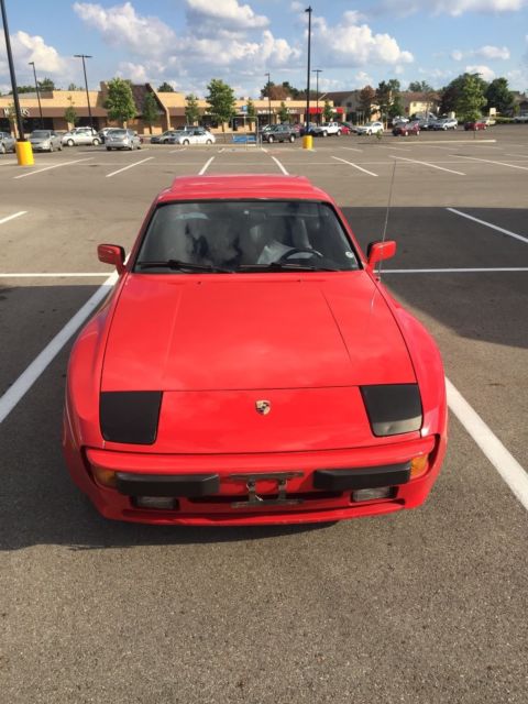 1983 Porsche 944 - photo 2