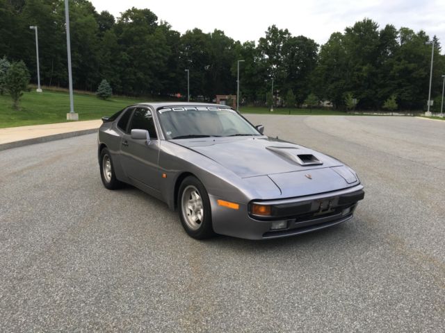 1983 Porsche 944 GTS - photo 2