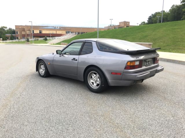 1983 Porsche 944 GTS - photo 7