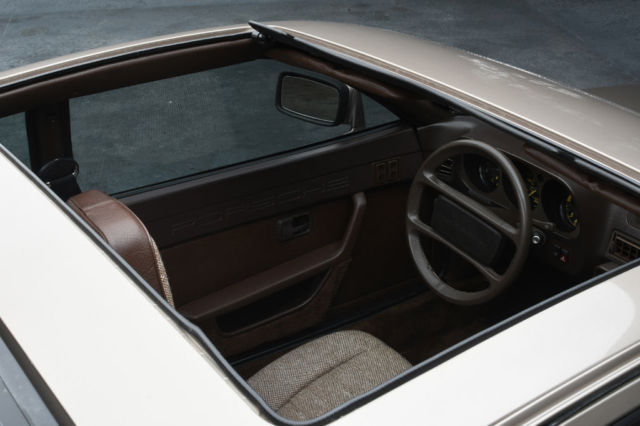 1983 Porsche 944 - photo 10