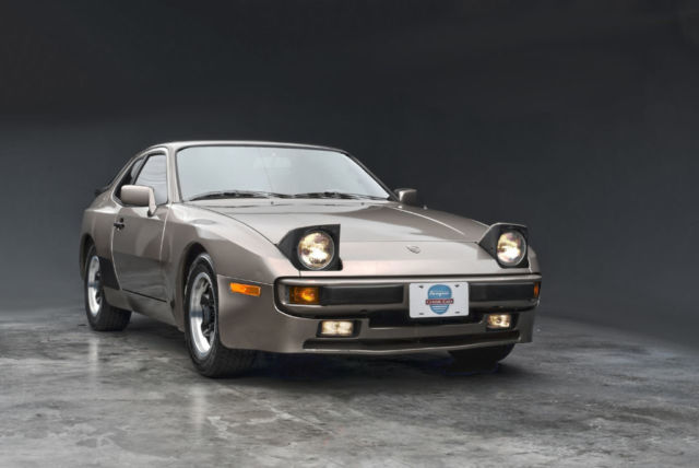 1983 Porsche 944 - photo 3
