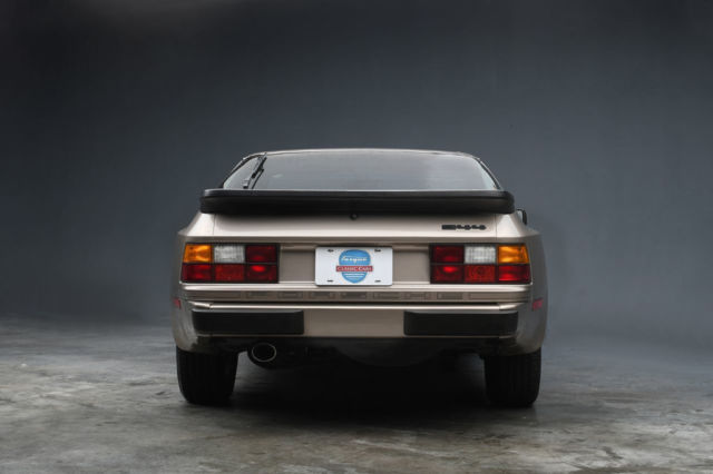 1983 Porsche 944 - photo 6