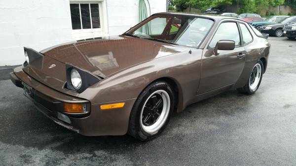 1983 Porsche 944 * LOW MILES * EXCELLENT Condition 1983 Porsche 944