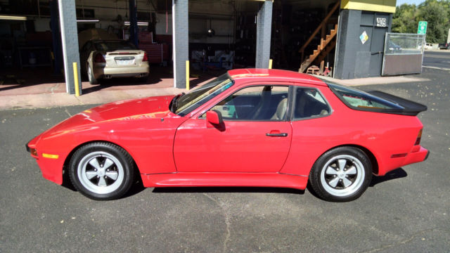 1983 Porsche 944 - photo 2