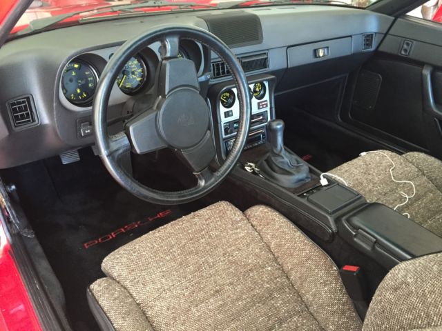 1983 Porsche 944 944 - photo 2