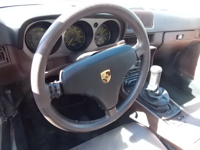 1983 Porsche 944 chocolate brown seats - photo 10