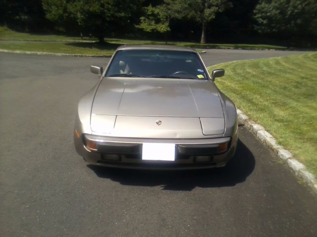 1983 Porsche 944 - photo 3