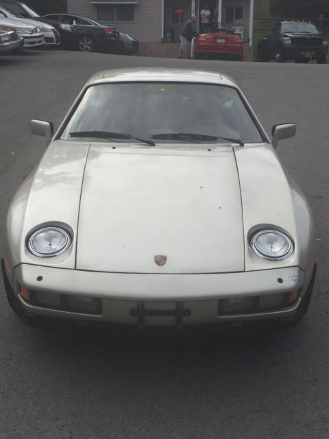 1983 Porsche 928 - photo 3
