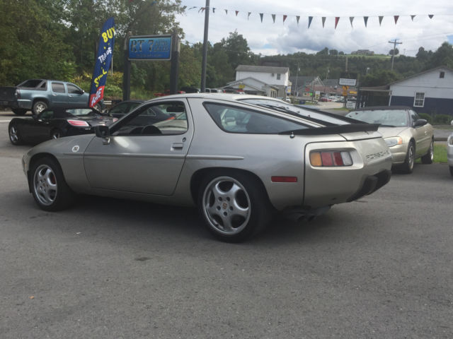 1983 Porsche 928 - photo 5