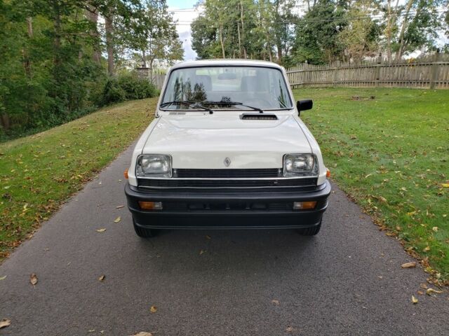 1983 Renault LeCar - photo 2