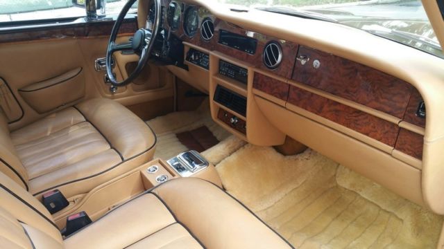 1983 Rolls-Royce Corniche - photo 11