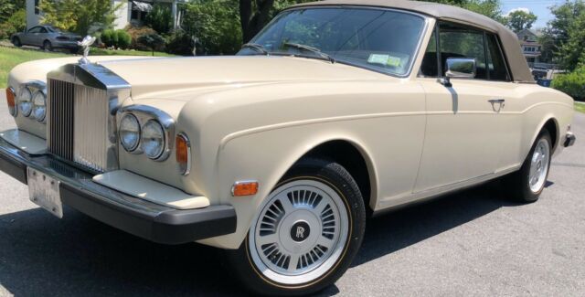 1983 Rolls-Royce Corniche Convertible - photo 9