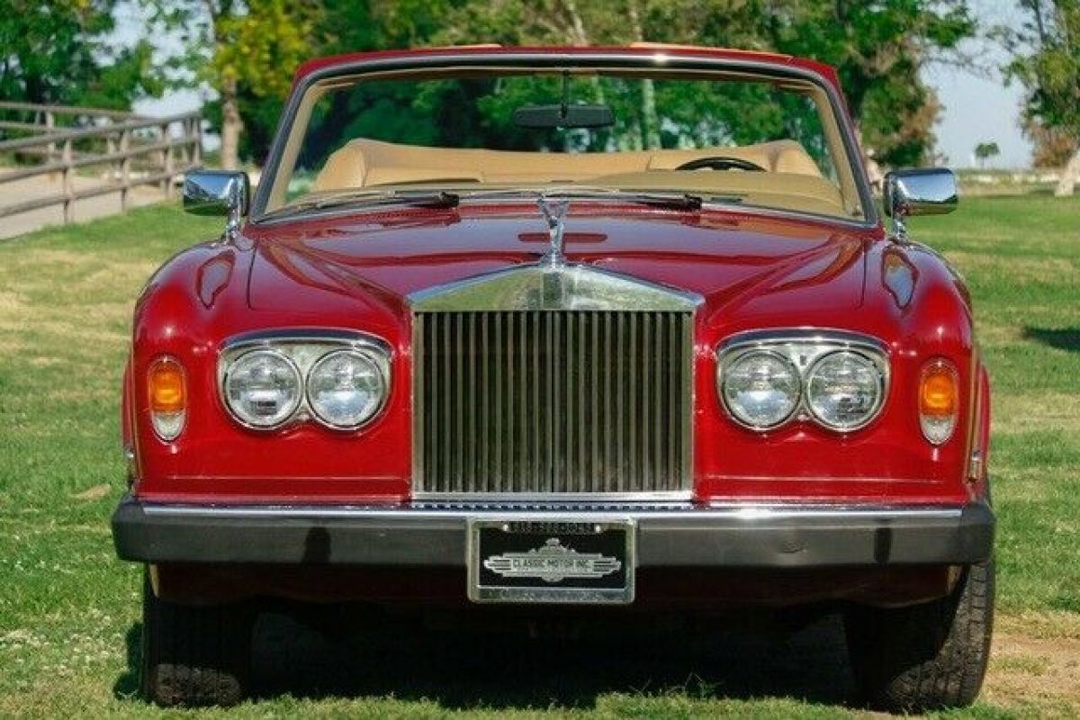 1983 Rolls-Royce Corniche - photo 2