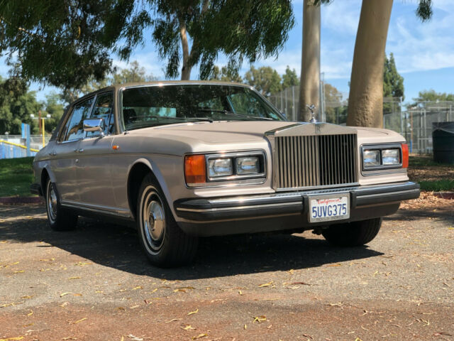1983 Rolls-Royce Silver Spur Long Wheel Base 1983 Rolls-Royce Silver Spirit/Spur/Dawn