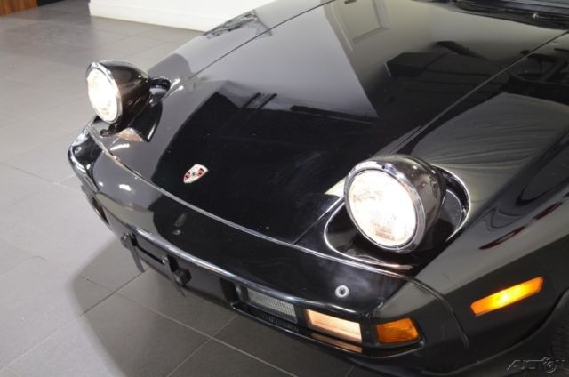 1983 Porsche 928 - photo 5