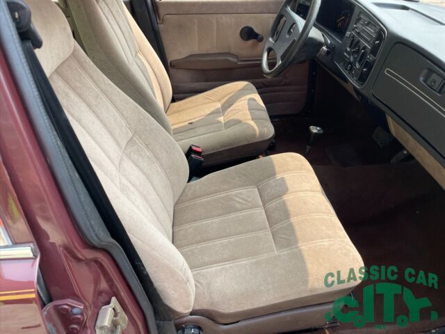 1983 Saab 900 - photo 5