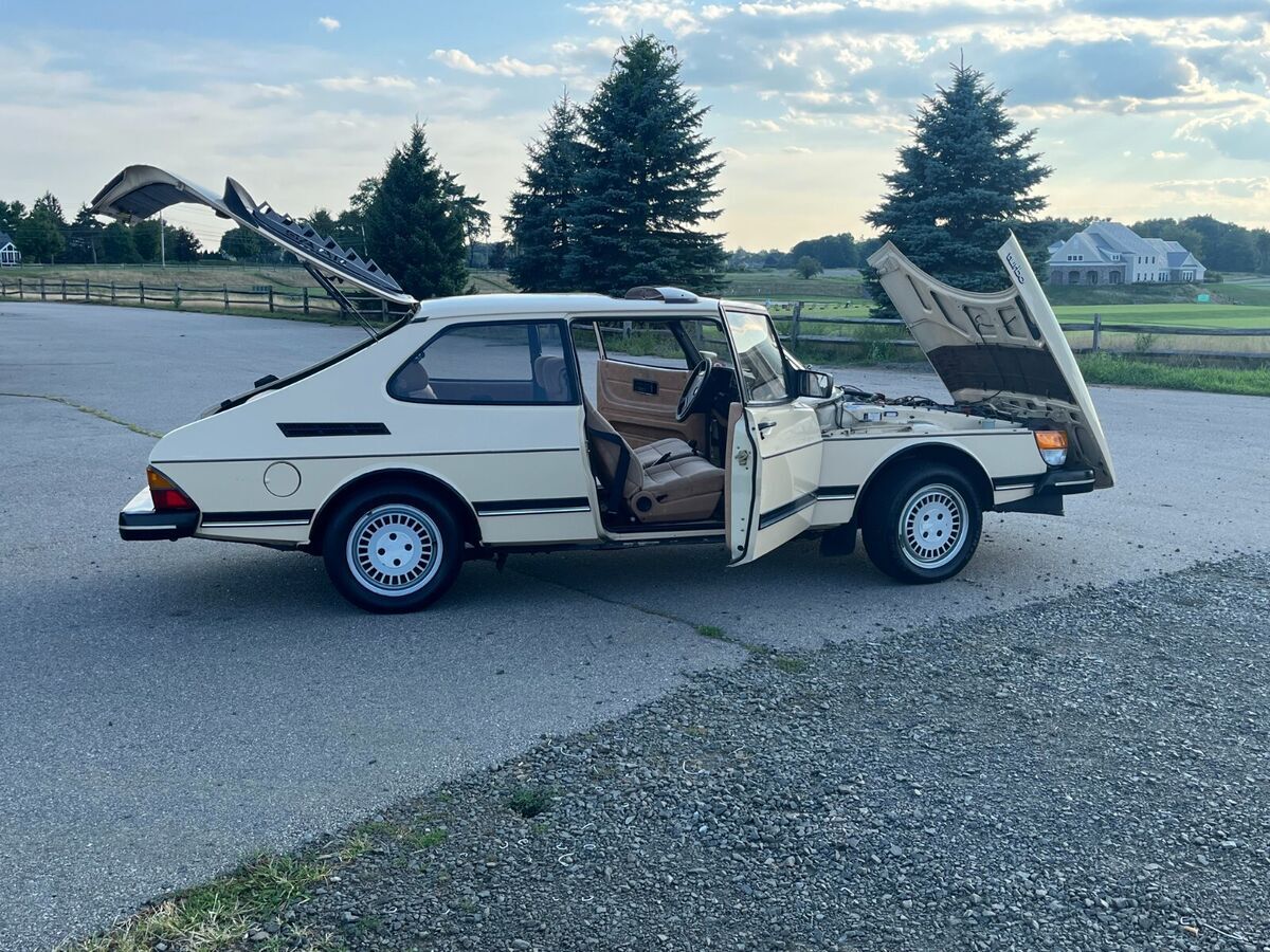 1983 Saab 900 - photo 10