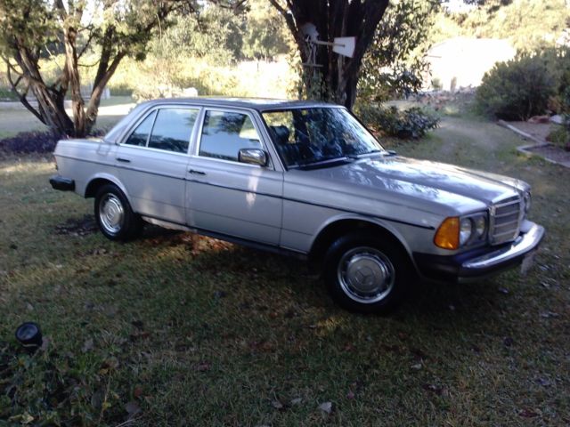 1983 Mercedes-Benz 300-Series 240D - photo 3