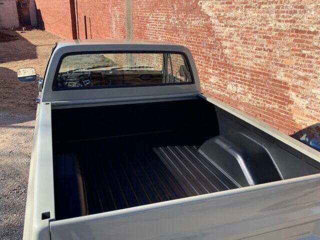 1983 Chevrolet C-10 - photo 8