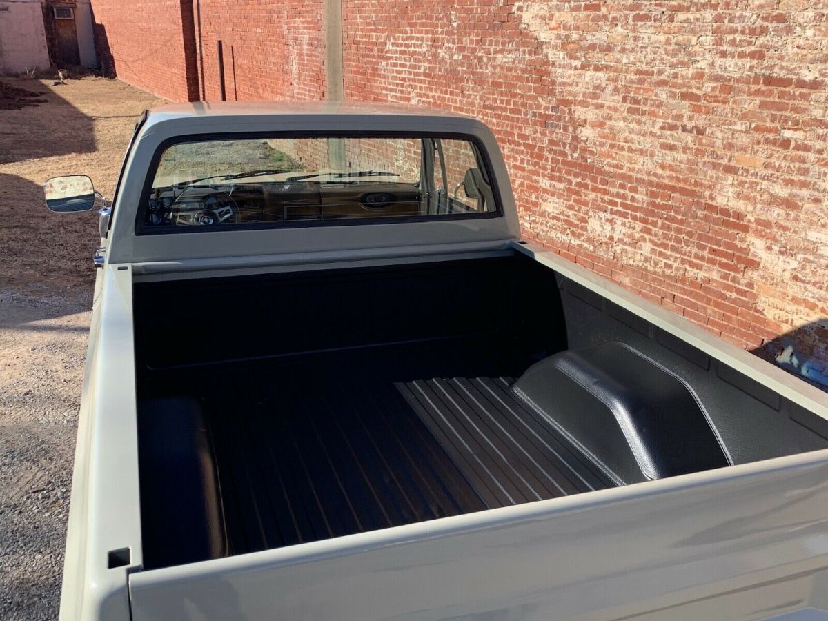 1983 Chevrolet C-10 - photo 8