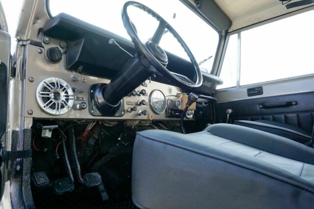 1983 Jeep CJ CJ7 Custom Hunting Jeep 4x4 - photo 5
