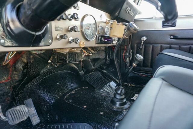 1983 Jeep CJ CJ7 Custom Hunting Jeep 4x4 - photo 6