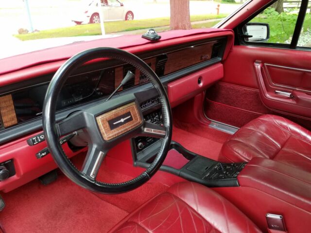 1983 Ford Thunderbird Heritage - photo 6